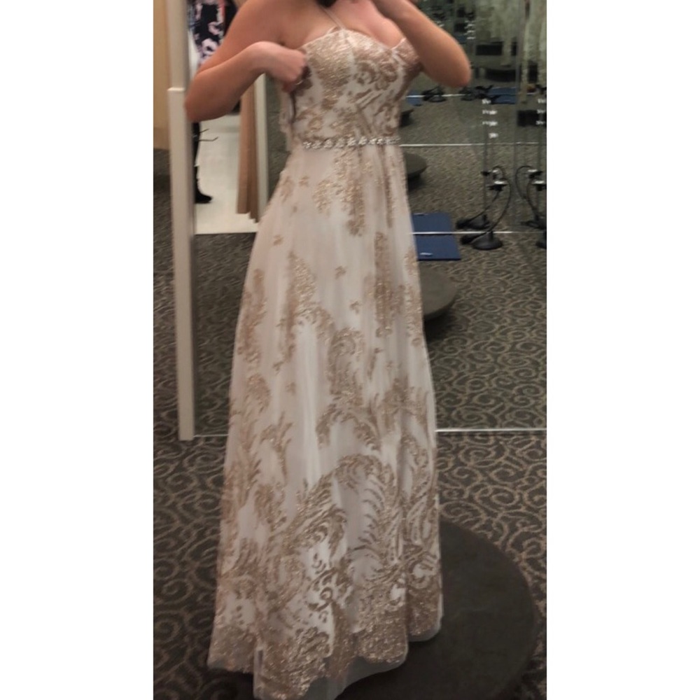 Prom Dress - Picture 3 of 4
